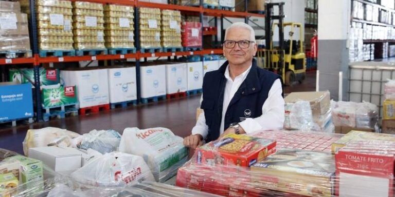 O Concello designa Vigués Distinguido, a título póstumo, a Iván Martínez polo seu traballo no Banco de Alimentos