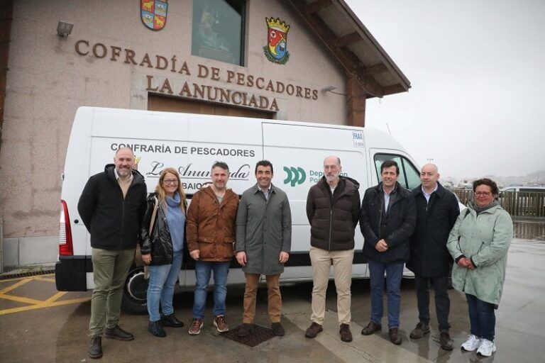 Luis López adianta a traballadores do sector do mar unha liña de axudas de 350.000€, que dobra os recursos para investimentos e o mantén o apoio ao gasto corrente