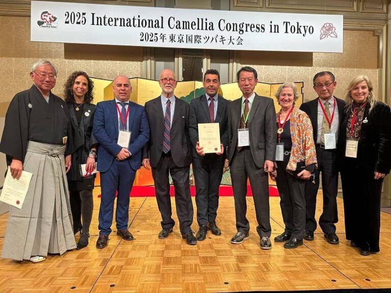 Pontevedra refuerza su prestigio internacional en el Congreso de la Camelia en Japón