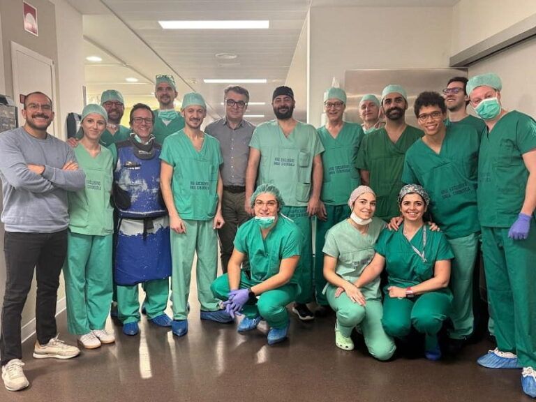 El Hospital Público Álvaro Cunqueiro, pionero mundial en la reparación de la válvula mitral con un procedimiento mínimamente invasivo