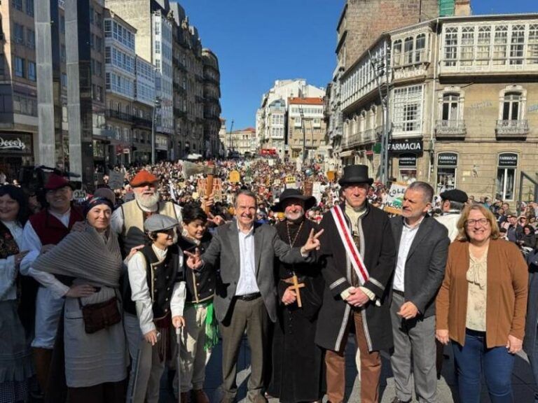 O alcalde alenta á Reconquistiña a alzarse coa victoria da cidade de Vigo
