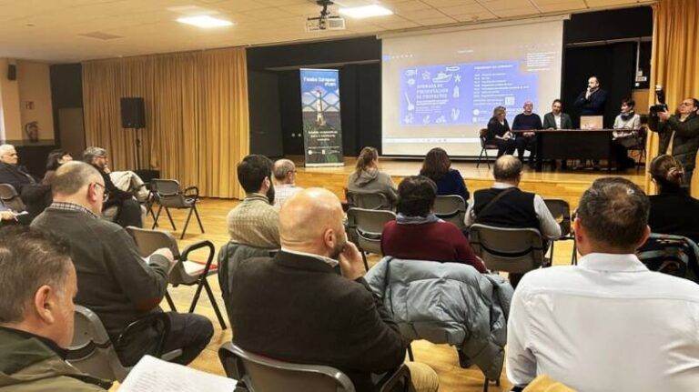 O Conselleiro do Mar respalda a labor dos grupos de pesca na xornada de presentación dos proxectos do GALP Ría de Vigo – A Guarda