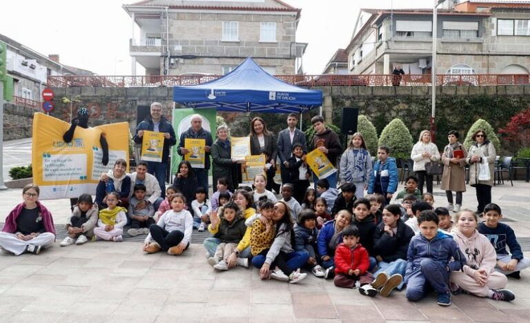 La Xunta apoya la campaña del Día del Libro en la zona Teis y Travesía de Vigo para ‘llenar el barrio de historias’