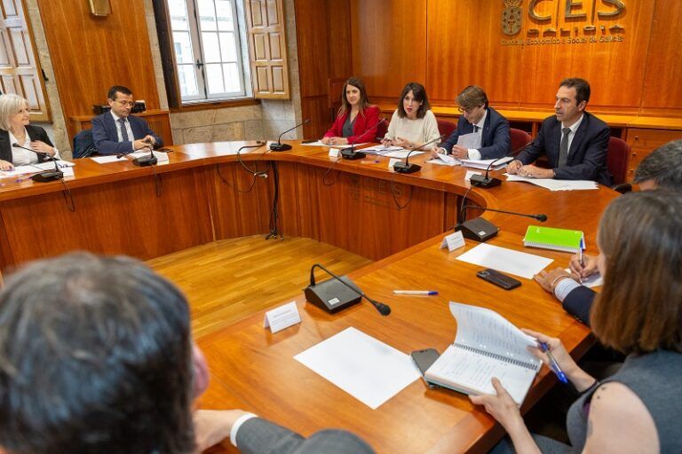 La Xunta lanza préstamos de hasta 1 millón de euros y medidas específicas para hacer frente a los aranceles de EE.UU.