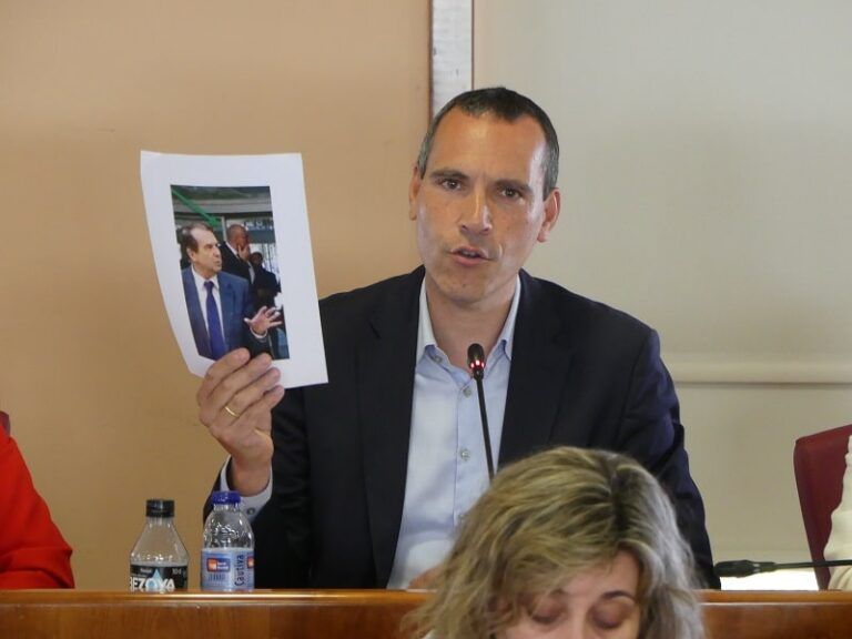 El PP exige a Caballero retirar la medalla de Vigo a Pardo de Vera tras su imputación en el caso Koldo