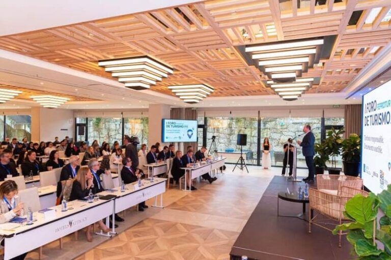 Vigo acoge el I Foro de Turismo Feprotur