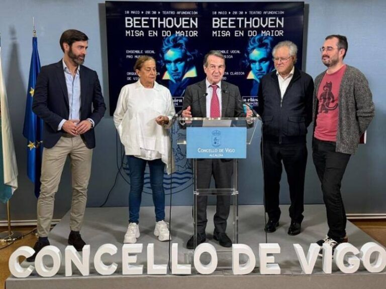 A Orquestra Clásica interpreta a Beethoven no concerto despedida do seu 40 aniversario