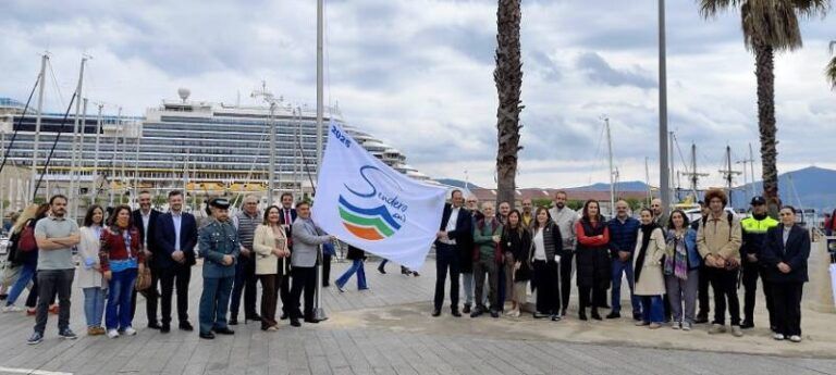 El Puerto de Vigo iza la Bandera de Sendero Azul por su compromiso con el patrimonio portuario
