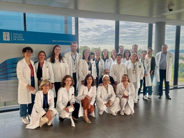 El Servicio de Farmacia de Vigo premia ideas para humanizar la atención a pacientes y profesionales