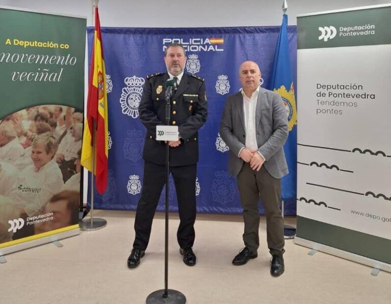 Vilagarcía acoge el estreno de +Convivir Peques, un programa para aprender a navegar en familia