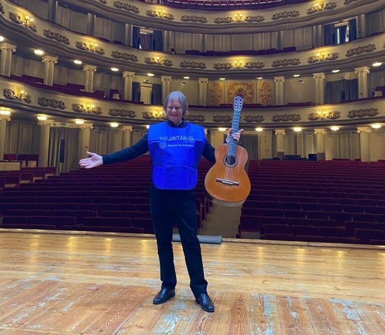 David Russell agota ya el 60% del aforo para su concierto benéfico en Vigo