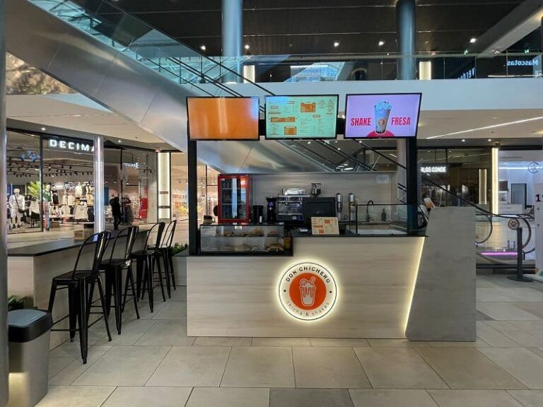 Vialia Vigo suma la cafetería Don Chichero y reubica Zona VR como parte de su estrategia de renovación