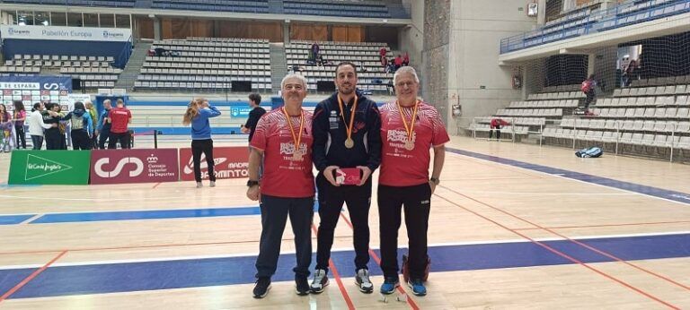 David Durán, del Club Escola Rosalía, se proclama campeón de España senior de bádminton