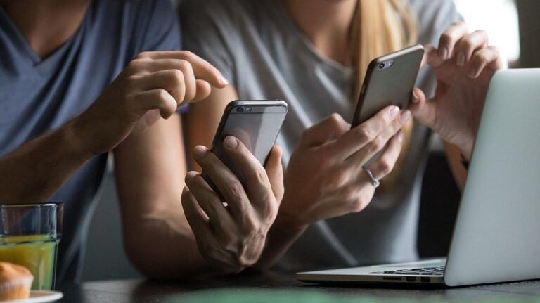 Uno de cada tres adolescentes gallegos presenta riesgo de sufrir acoso sexual en internet