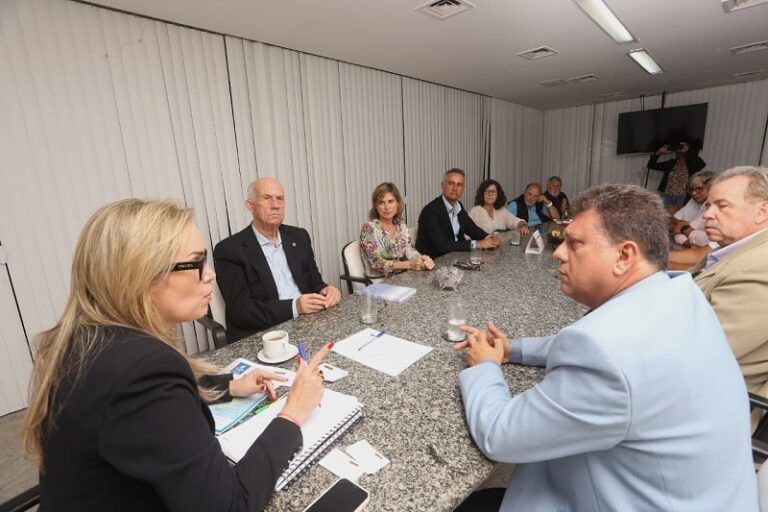 La Deputación de Pontevedra promociona el turismo sostenible de Rías Baixas en Brasil