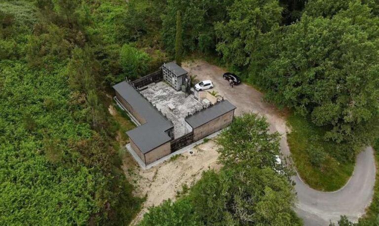 El Concello de Covelo finaliza las obras de mejora en el cementerio de Casteláns