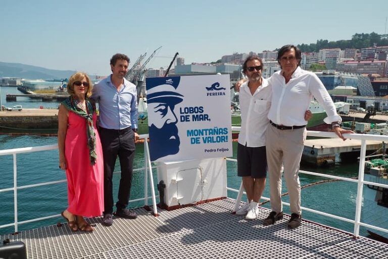 “Lobos de mar, montañas de valor”: Pedro Feijoo firma la nueva frase del histórico valo de Pereira en Beiramar