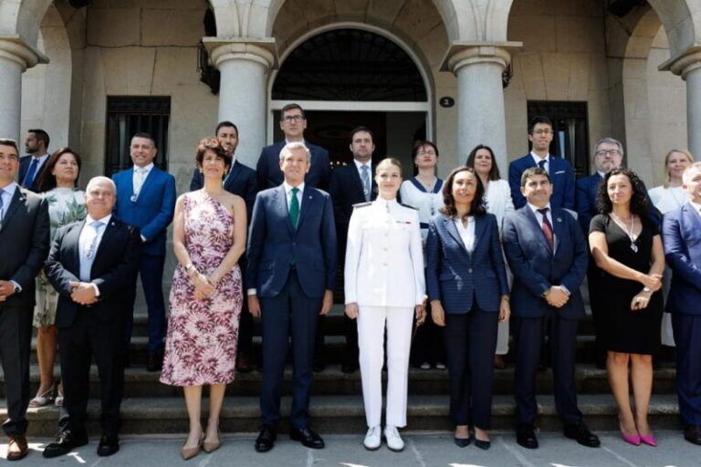 Alfonso Rueda participa en el acto de entrega del título de hija adoptiva de Marín a S.A.R. la Princesa de Asturias