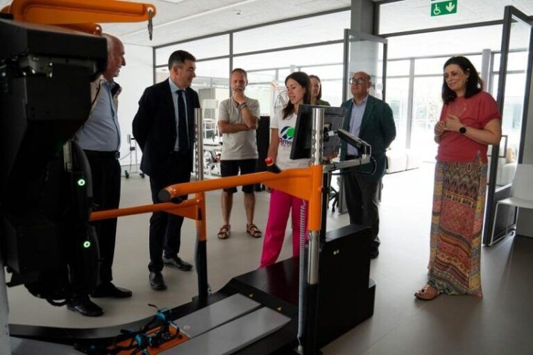 La Xunta muestra su apoyo al Centro de atención integral Amencer-Aspace de Vigo