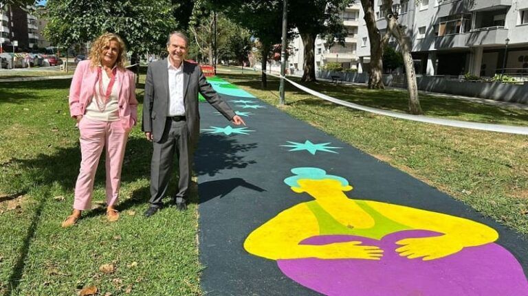 Avenida de Castelao estrena más de dos kilómetros de arte urbano