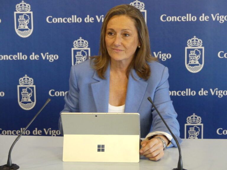 Luisa Sánchez censura que Caballero siga mudo ante la corrupción del PSOE y no retire la Medalla de la Ciudad a la imputada Isabel Pardo de Vera