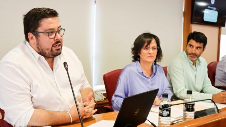 BNG acusa a PSOE y PP de bloquear la municipalización del bus urbano de Vigo