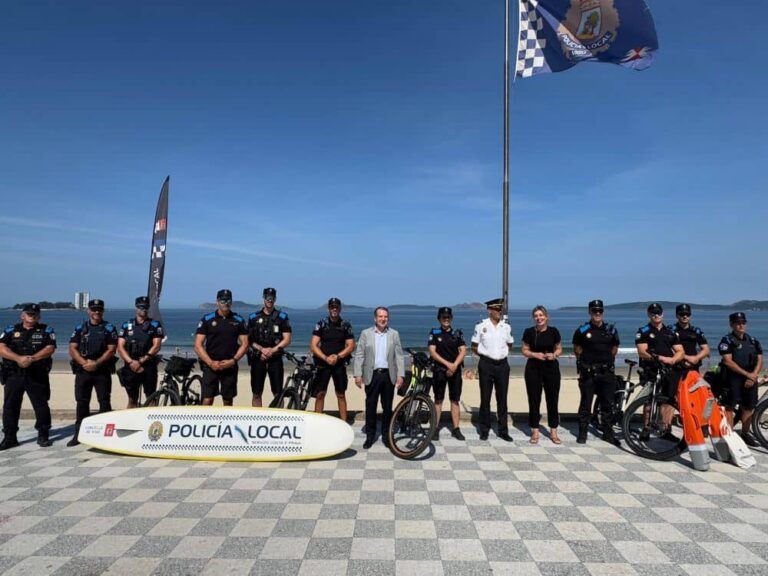 Caballero destaca la «actuación inmediata» de la Unidad de Seguridad de Costa y Playa en los arenales de Vigo