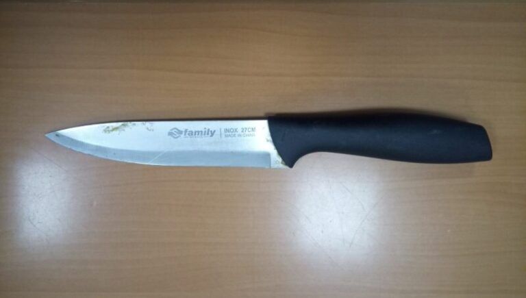 La Policía Local de Vigo detiene a un joven por amenazar con un cuchillo en una pelea en Jacinto Benavente