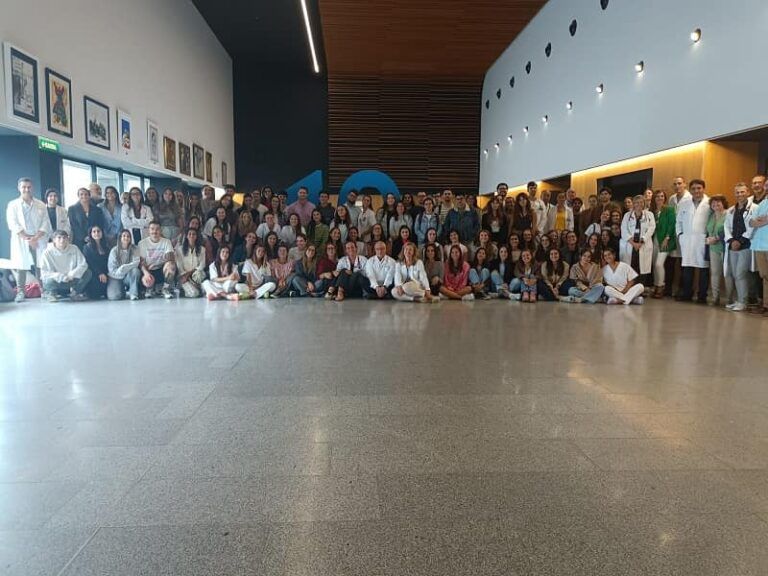 Cien estudiantes de Medicina de la USC completarán su último año en hospitales de Vigo