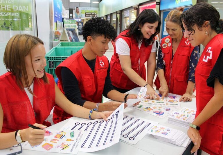 Carrefour y Cruz Roja lanzan en Pontevedra la XVII ‘Vuelta al Cole Solidaria’
