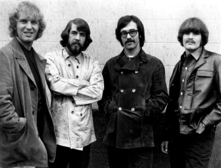 VH al tema: Hoy «Fortunate Son» de Creedence Clearwater Revival