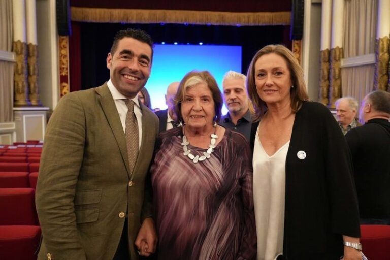 Luis López recoñece a contribución de Carmen Avendaño e as “Nais Contra a Droga” na construción dunha provincia mellor que se rebela contra o narcotráfico