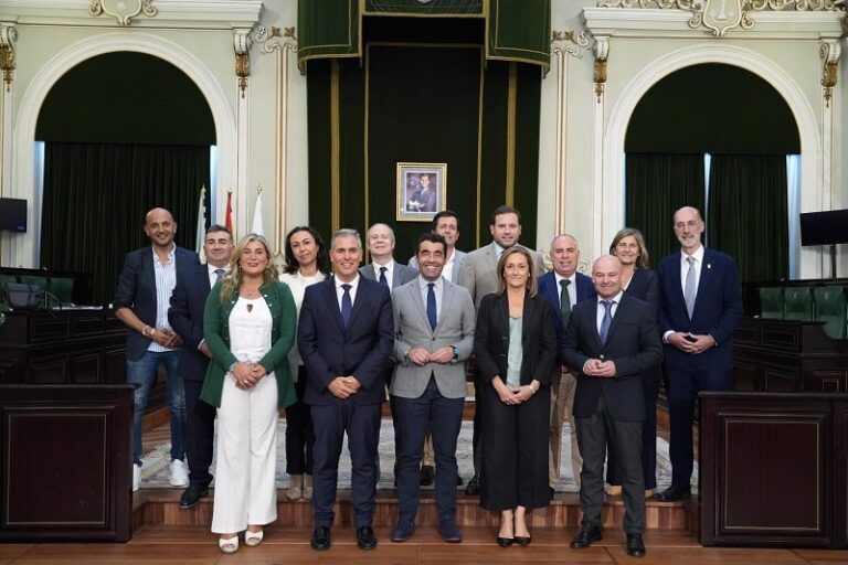 A Deputación redistribúe as súas áreas de goberno para seguir «sendo referencia do municipalismo»