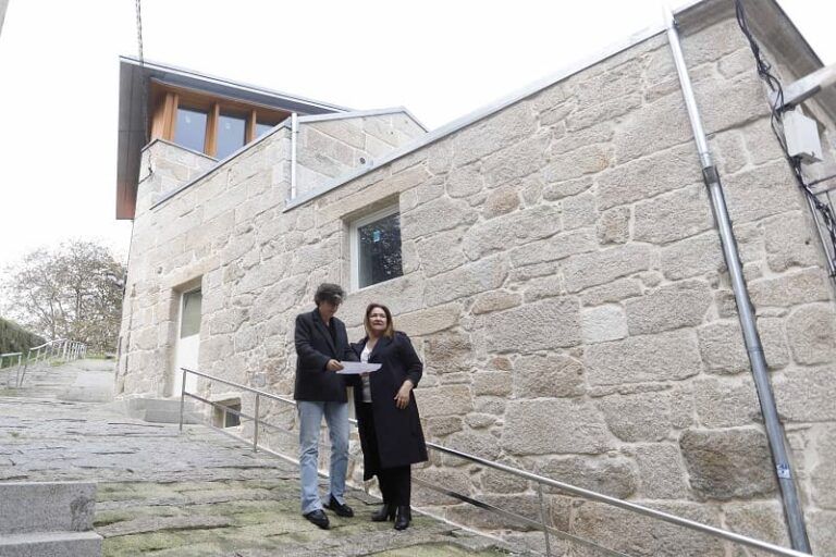 El Consorcio Casco Vello entrega dos nuevas viviendas rehabilitadas en el barrio de San Sebastián