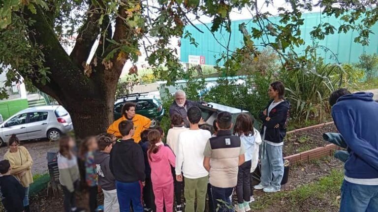 Vigo impulsa la compostaxe escolar con composteiros dinámicos en 10 centros educativos
