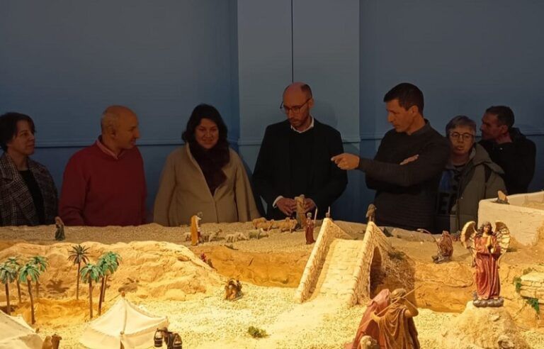La Xunta pone en valor el Belén histórico del Hogar y Clínica San Rafael de Vigo tras más de 75 años de tradición