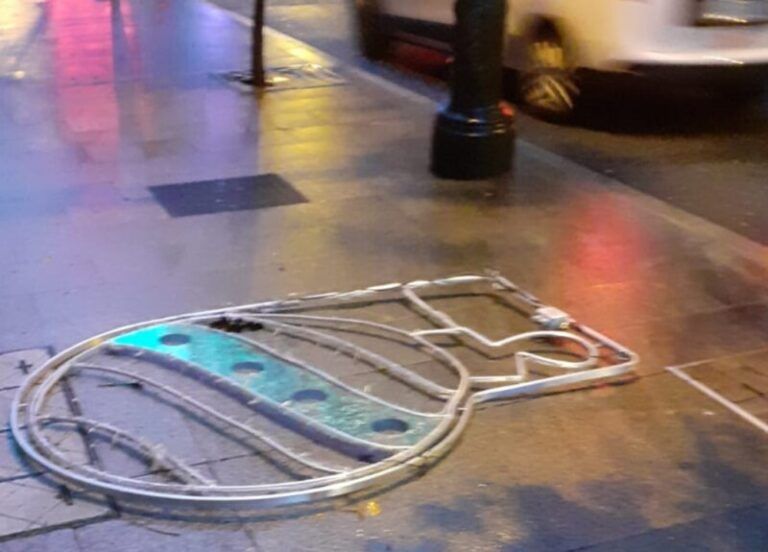El BNG pide reforzar la seguridad del alumbrado de Navidad en Vigo tras varias caídas