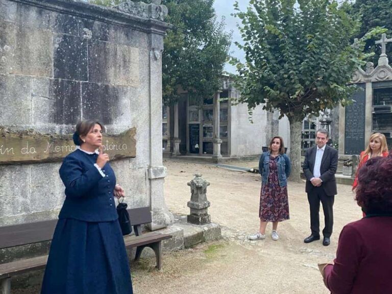 El Concello retoma las visitas guiadas al cementerio de Pereiró desde este viernes