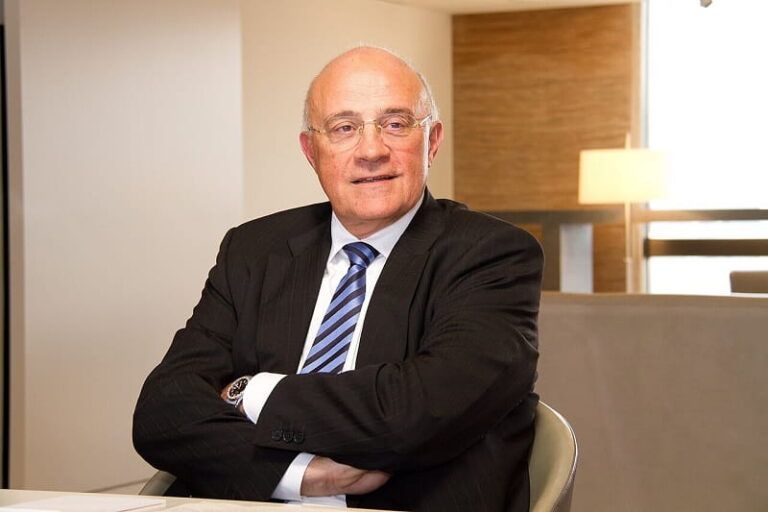 La CEP concede su Medalla de Oro a Josep Oliu, presidente del Banco Sabadell