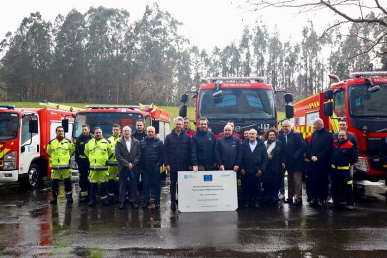 La Xunta refuerza el equipamiento de varios GES con la entrega de vehículos valorados en 700.000 euros