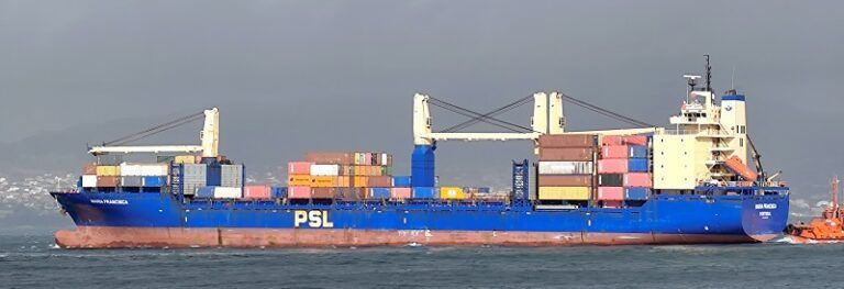 El Puerto de Vigo culmina con éxito una compleja operativa logística tras el corrimiento de carga del María Francisca