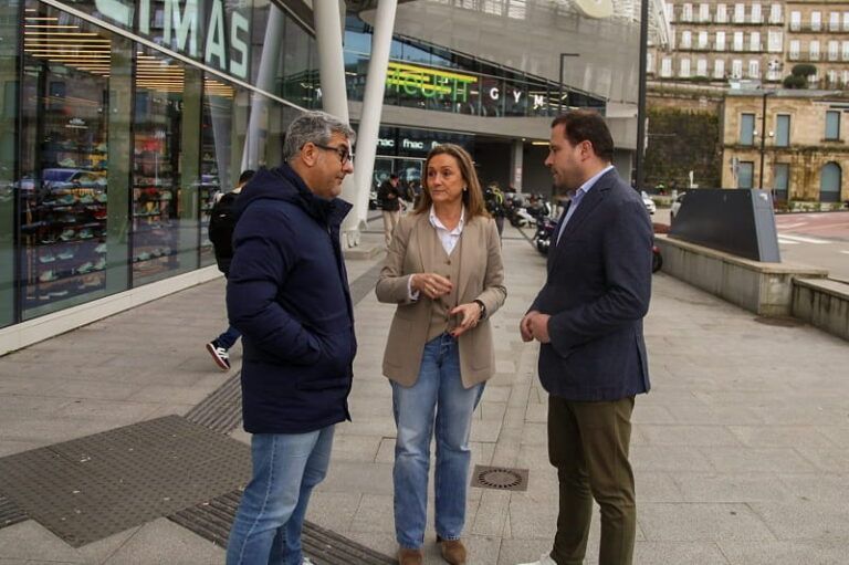 El PP provincial pide la dimisión de Óscar Puente por el “castigo” a Vigo y Pontevedra