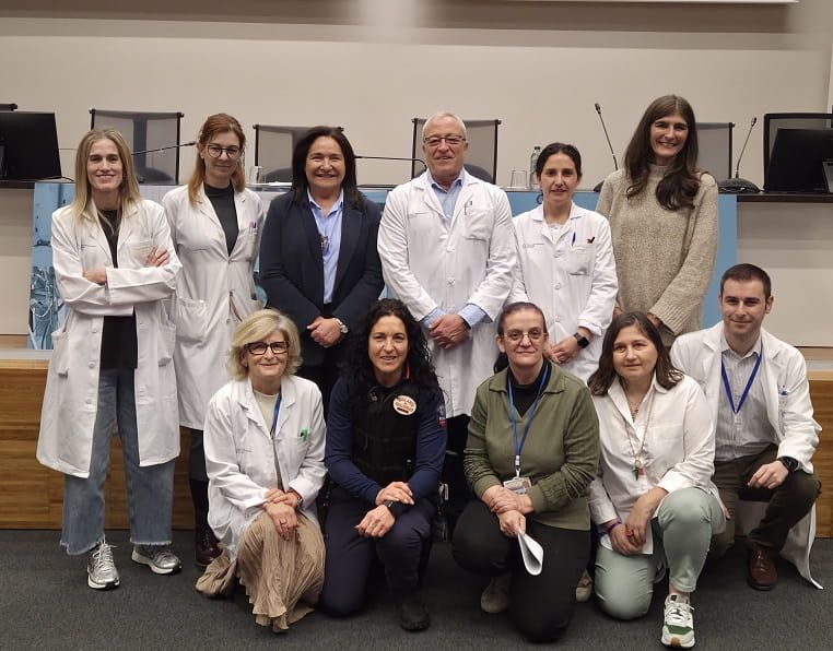 Un centenar de estudiantes celebra el Día de la Mujer en el Hospital Álvaro Cunqueiro de Vigo