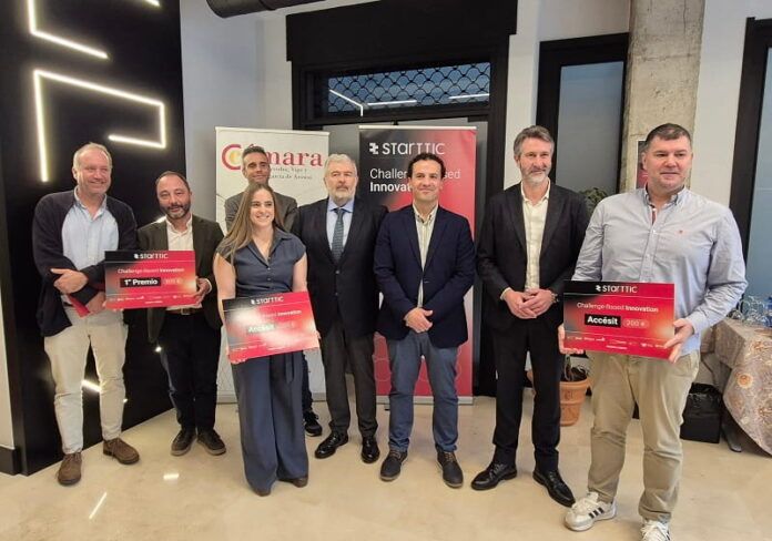 foto_final_ganadores_y_autoridades(1)
