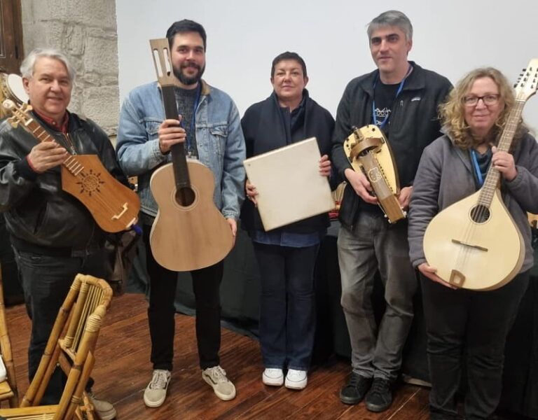 Vigo y Oia se convierten en epicentro de la artesanía con talleres, música y oficios en vivo