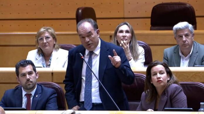22.04.26 Senado- Crespo Dependencia