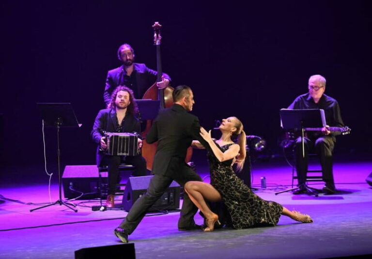 El Teatro Afundación programa en mayo un espectáculo cada dos días con 15 citas de humor teatro y música