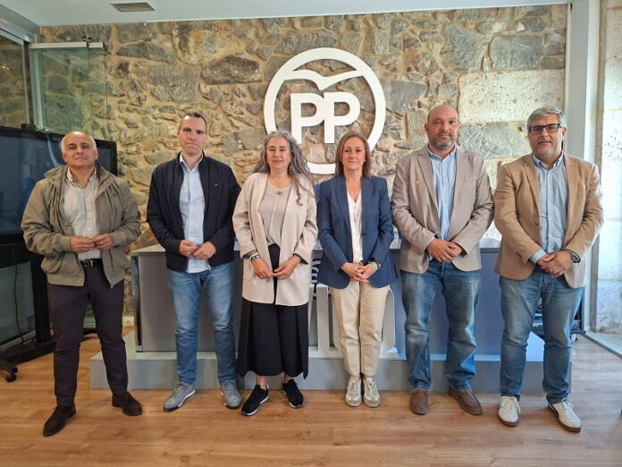070526 ReuniónPolicía(1)
