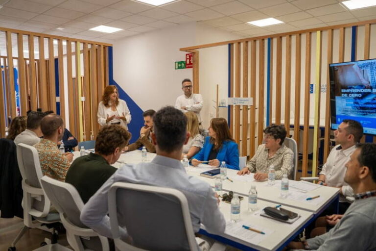 La Xunta destaca los más de mil proyectos atendidos en el Polo de Emprendemento de O Porriño y su papel en el relevo generacional del comercio