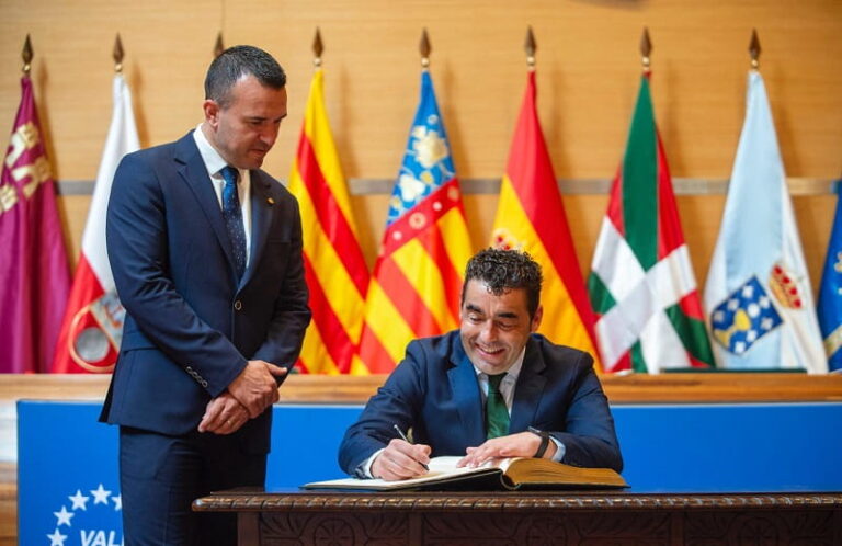 Luis López se suma en Valencia a la reclamación de un nuevo modelo de financiación local para los concellos